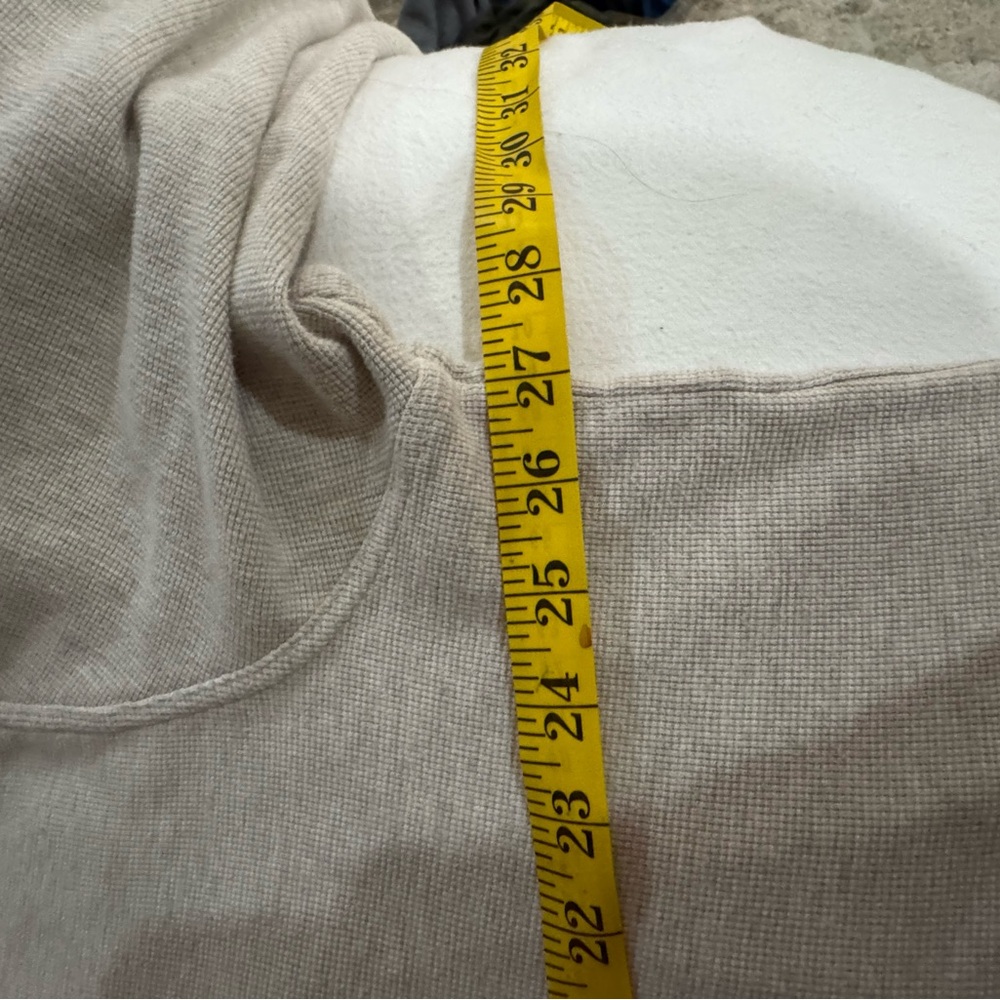 L.L. Bean Men's Beige Long Sleeve Henley - Picture 6 of 6
